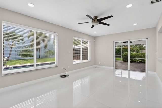 10339 Daphne Avenue, Palm Beach Gardens, FL 33410