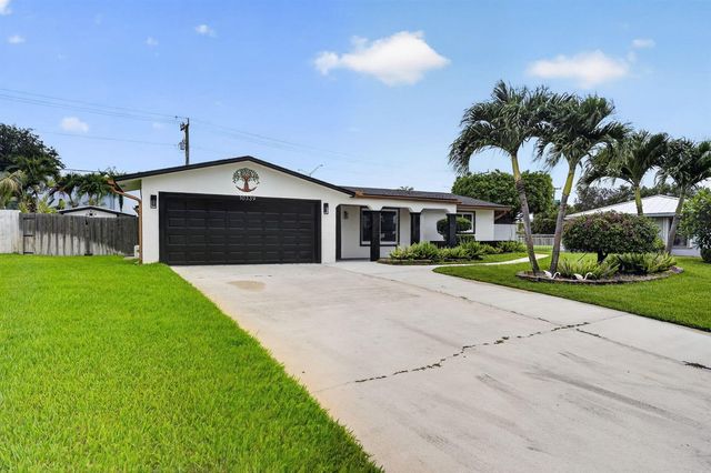 10339 Daphne Avenue, Palm Beach Gardens, FL 33410