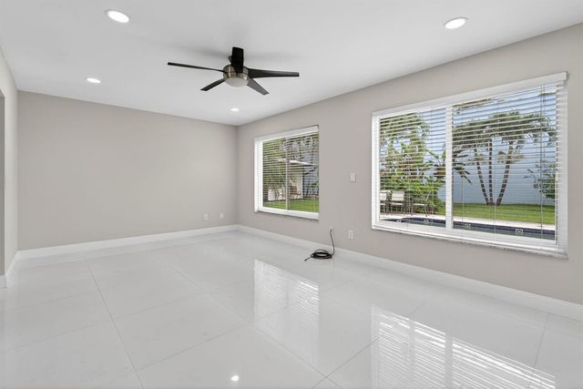 10339 Daphne Avenue, Palm Beach Gardens, FL 33410