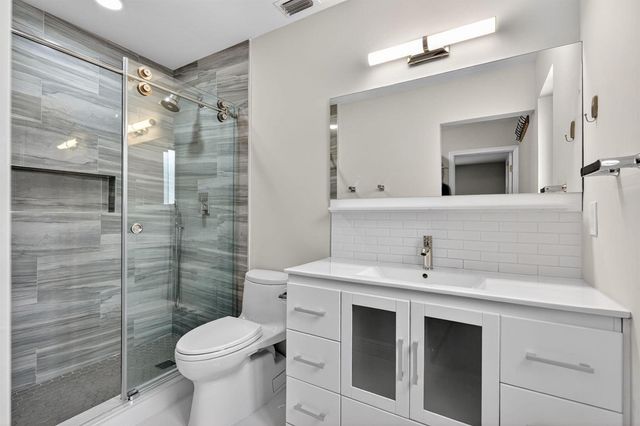 10339 Daphne Avenue, Palm Beach Gardens, FL 33410