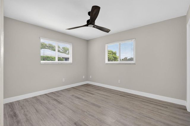 10339 Daphne Avenue, Palm Beach Gardens, FL 33410