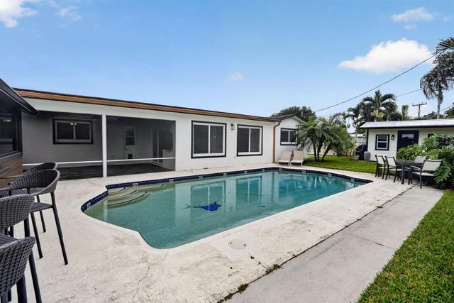 10339 Daphne Avenue, Palm Beach Gardens, FL 33410