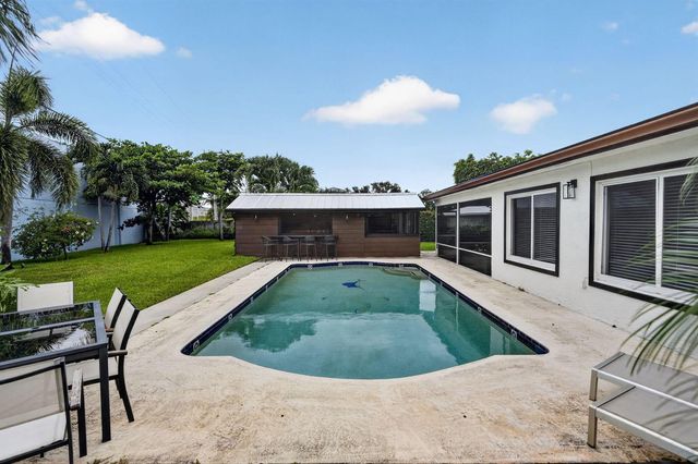 10339 Daphne Avenue, Palm Beach Gardens, FL 33410