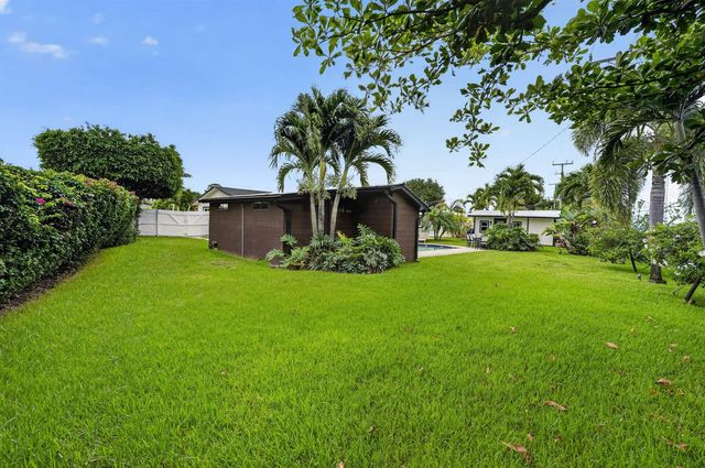 10339 Daphne Avenue, Palm Beach Gardens, FL 33410