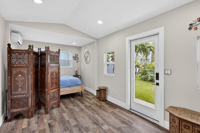 10339 Daphne Avenue, Palm Beach Gardens, FL 33410