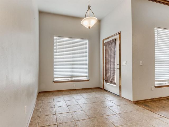 3917 Pamela Lane, Yukon, OK 73099