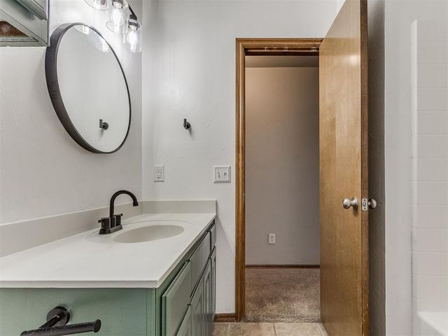 3917 Pamela Lane, Yukon, OK 73099