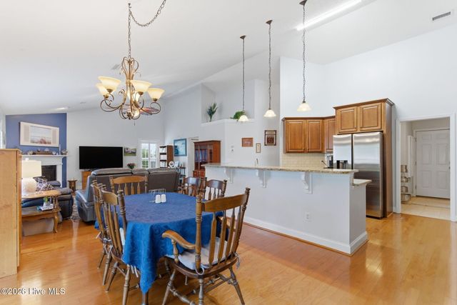 206 Heartwood Drive, Hampstead, NC 28443