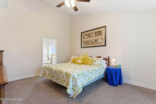 206 Heartwood Drive, Hampstead, NC 28443
