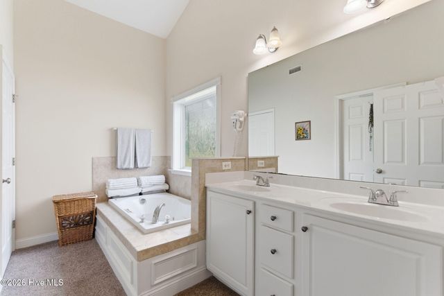 206 Heartwood Drive, Hampstead, NC 28443
