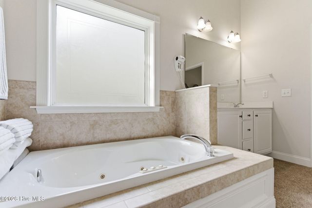 206 Heartwood Drive, Hampstead, NC 28443