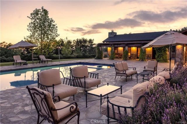 10585 Ojai Santa Paula, Ojai, CA 93023