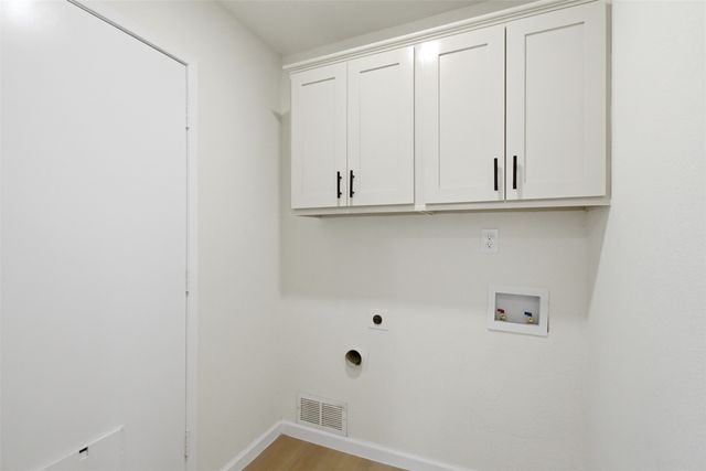 5633 Truitt Street, The Colony, TX 75056