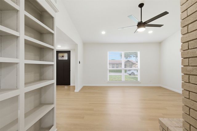 5633 Truitt Street, The Colony, TX 75056