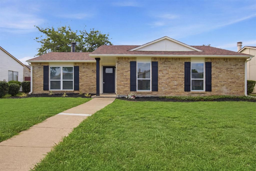 5633 Truitt Street, The Colony, TX 75056