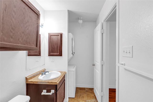 9829 Walnut Street Condo O114, Dallas, TX 75243