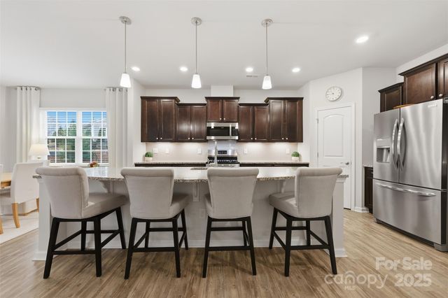 352 Picasso Trail, Mount Holly, NC 28120