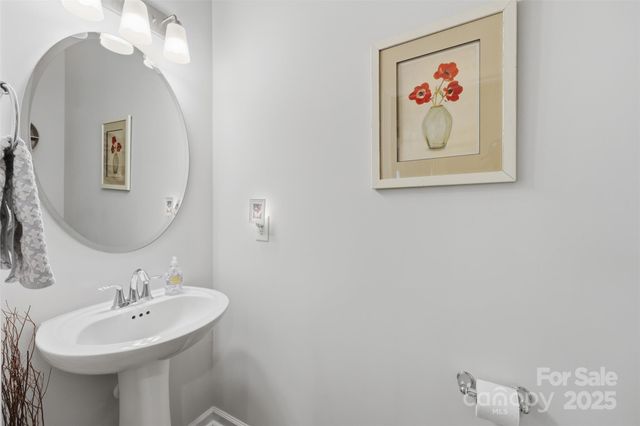 352 Picasso Trail, Mount Holly, NC 28120