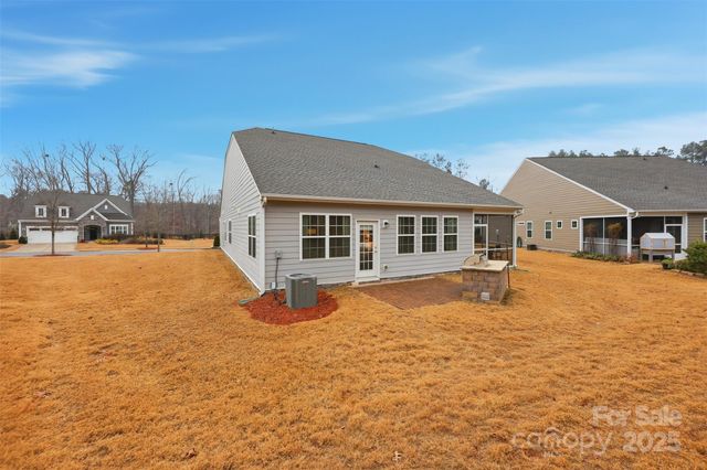 352 Picasso Trail, Mount Holly, NC 28120