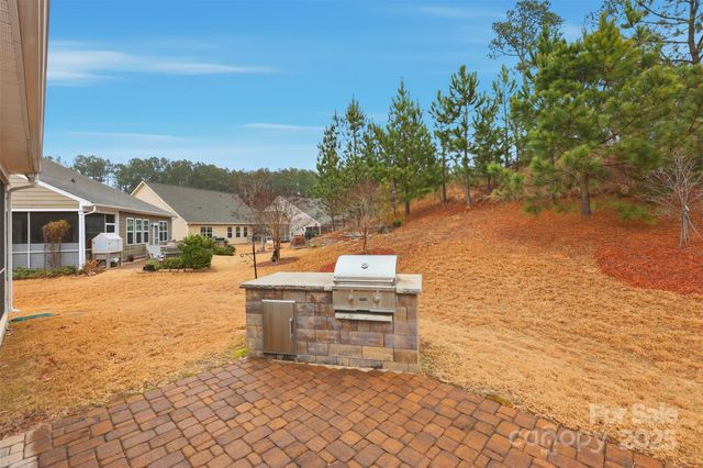 352 Picasso Trail, Mount Holly, NC 28120