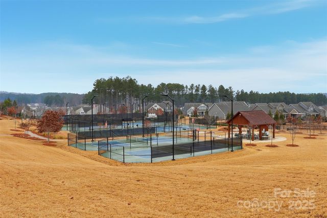 352 Picasso Trail, Mount Holly, NC 28120