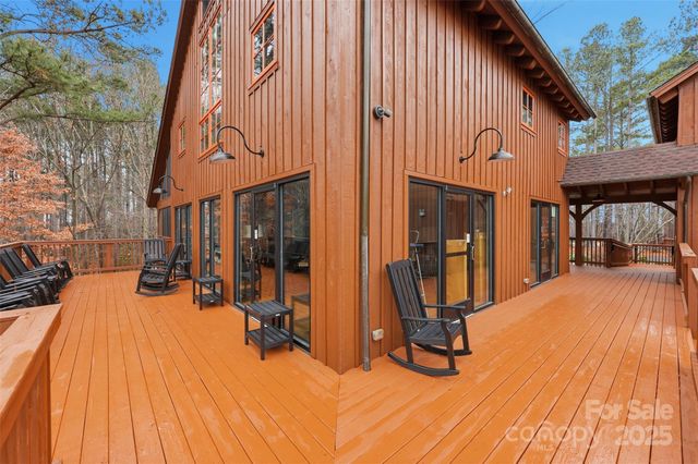 352 Picasso Trail, Mount Holly, NC 28120