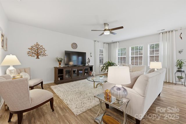 352 Picasso Trail, Mount Holly, NC 28120