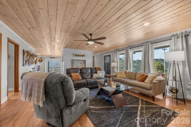 774 Belleview Road, Franklin, NC 28734