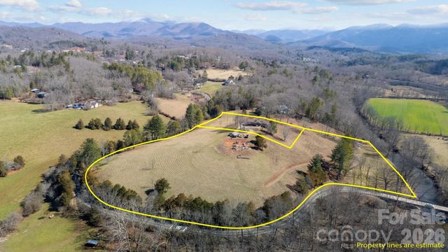 774 Belleview Road, Franklin, NC 28734