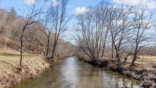 774 Belleview Road, Franklin, NC 28734