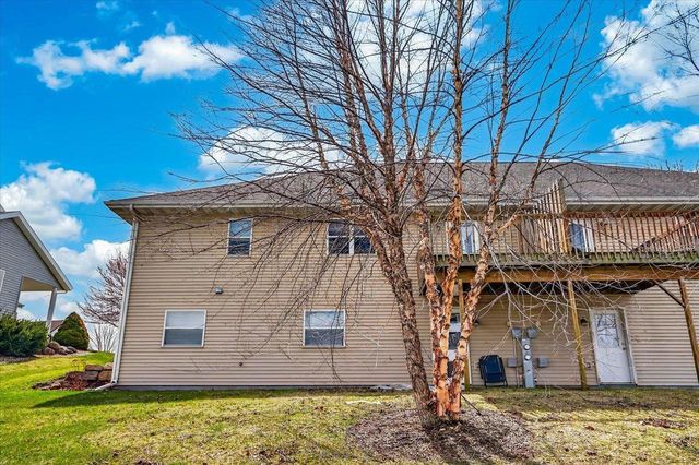 1818 Fjord Pass, Mount Horeb, WI 53572