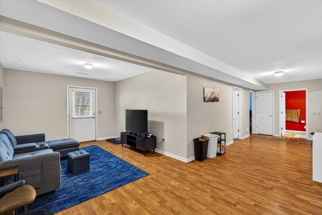 1818 Fjord Pass, Mount Horeb, WI 53572