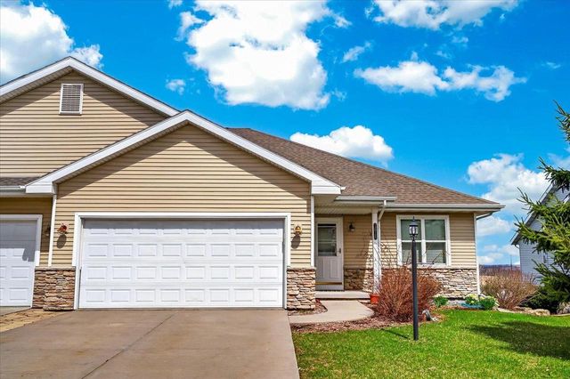 1818 Fjord Pass, Mount Horeb, WI 53572