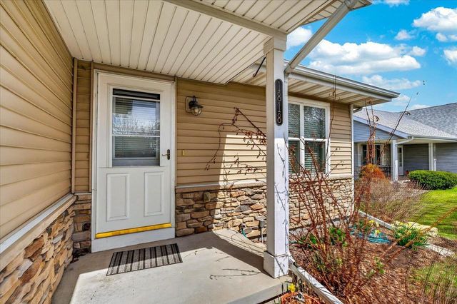 1818 Fjord Pass, Mount Horeb, WI 53572