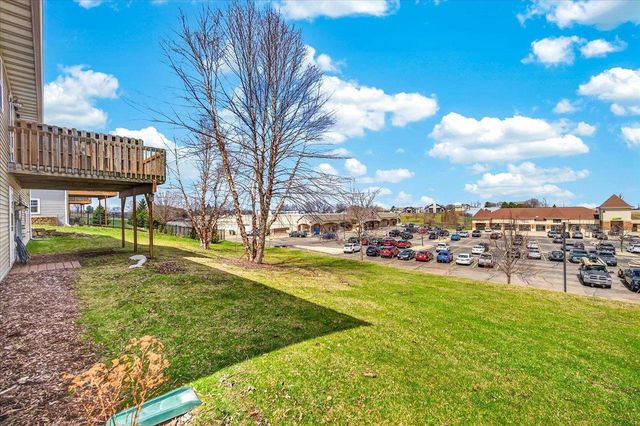 1818 Fjord Pass, Mount Horeb, WI 53572