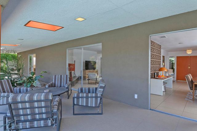 2030 S Joshua Tree Place, Palm Springs, CA 92264