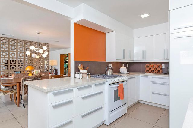 2030 S Joshua Tree Place, Palm Springs, CA 92264