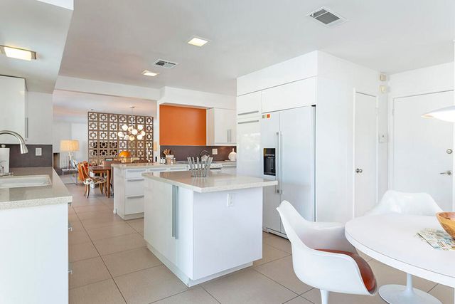 2030 S Joshua Tree Place, Palm Springs, CA 92264