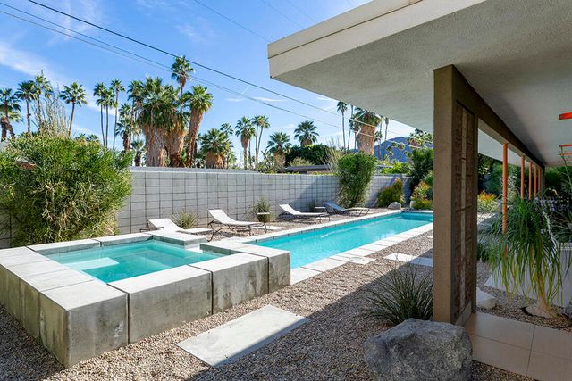 2030 S Joshua Tree Place, Palm Springs, CA 92264