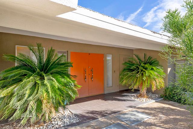 2030 S Joshua Tree Place, Palm Springs, CA 92264
