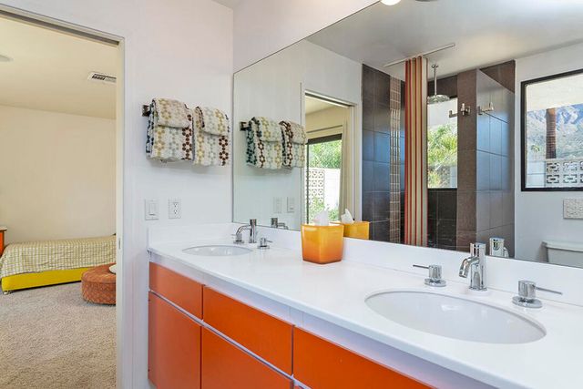 2030 S Joshua Tree Place, Palm Springs, CA 92264