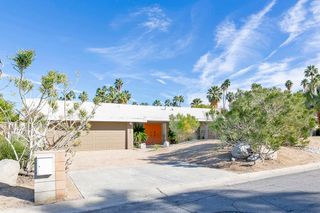 2030 S Joshua Tree Place, Palm Springs, CA 92264
