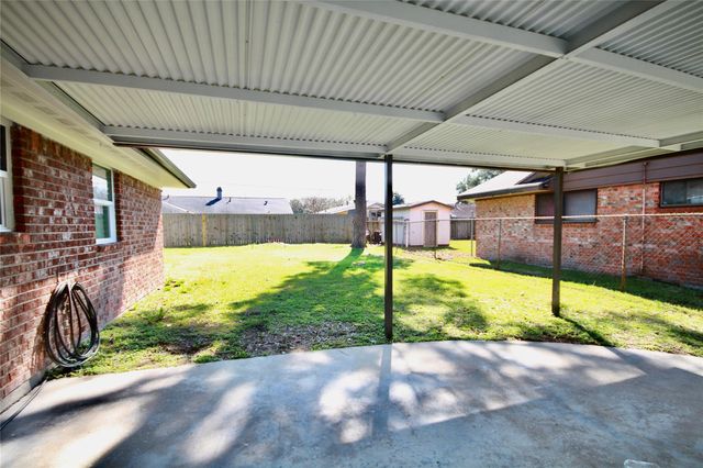 402 Alice Lane, Deer Park, TX 77536