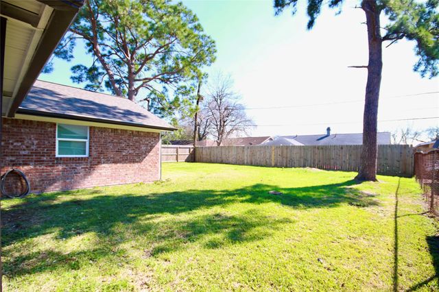 402 Alice Lane, Deer Park, TX 77536