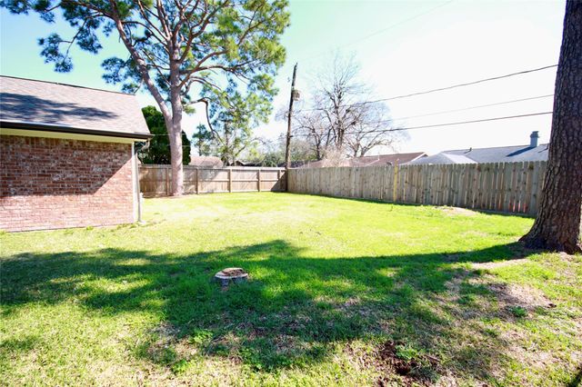 402 Alice Lane, Deer Park, TX 77536