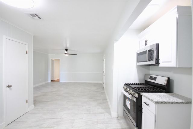 402 Alice Lane, Deer Park, TX 77536