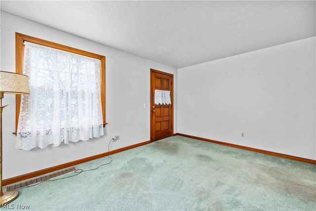 137 Lafayette Street, Elyria, OH 44035