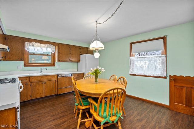 137 Lafayette Street, Elyria, OH 44035