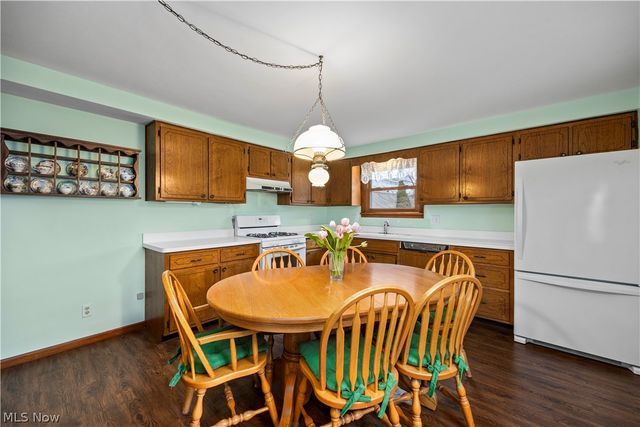 137 Lafayette Street, Elyria, OH 44035