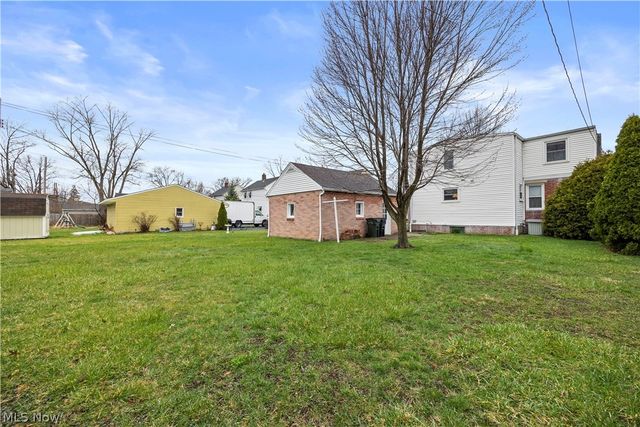 137 Lafayette Street, Elyria, OH 44035